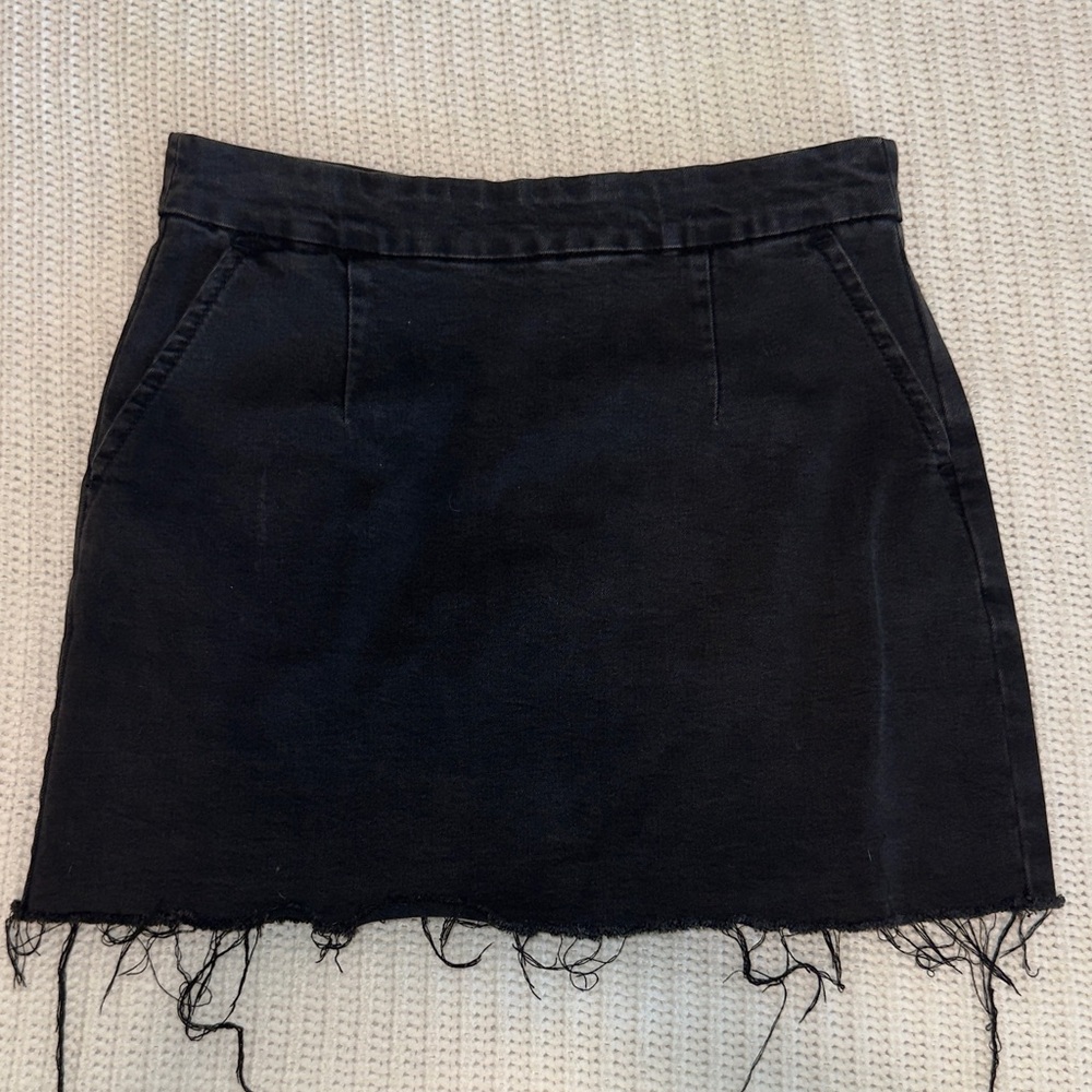Forever 21 Black A-Line Mini Skirt Casual
